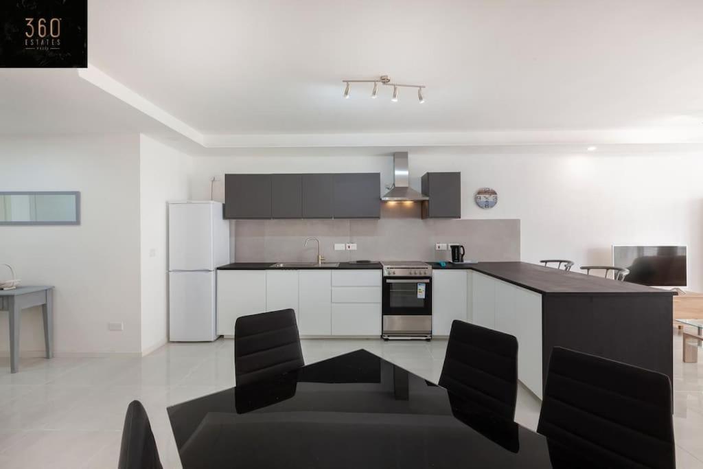 Spacious 2Br Apt In Qawra - Perfect For Families By 360 Estates St. Paul's Bay Exteriér fotografie